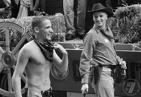 GayFest 2001: Cruz 101 cowboys