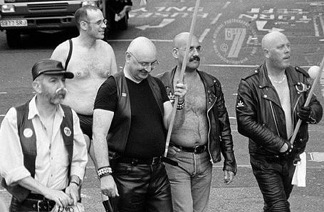 GayFest 2001: leather men